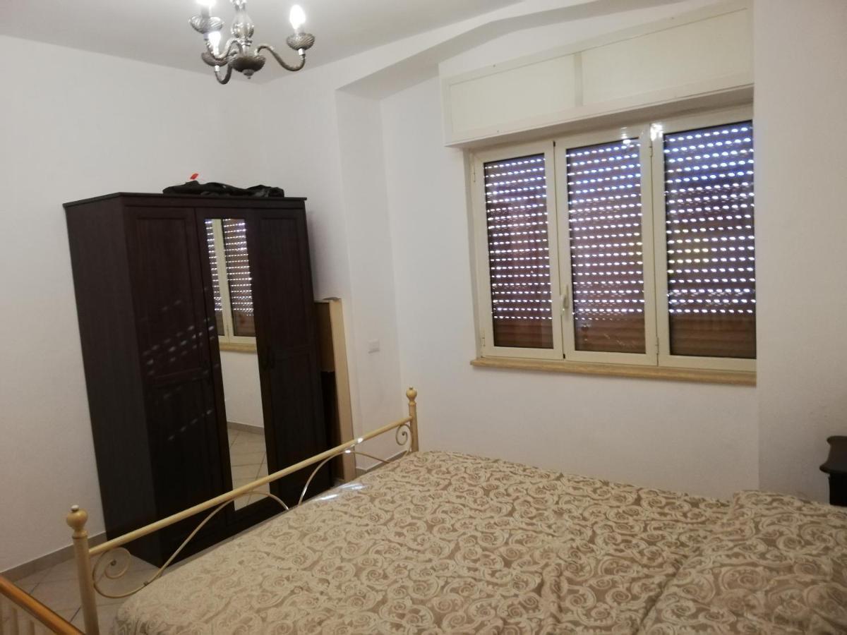 Pozzuoli-Licola Mare Apartment Екстериор снимка